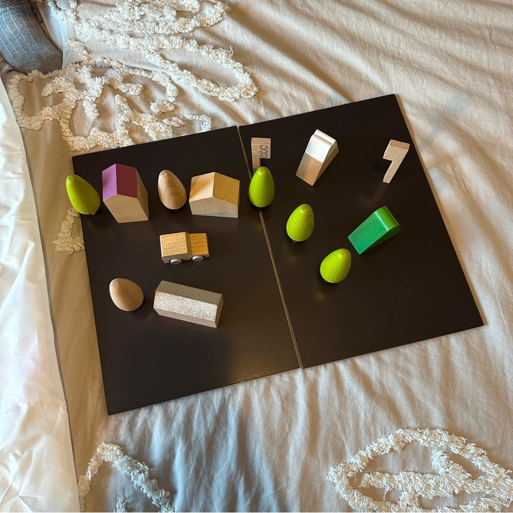 Kiko Machi kids tiny Wooden town magnetic Block Set city mountain scape